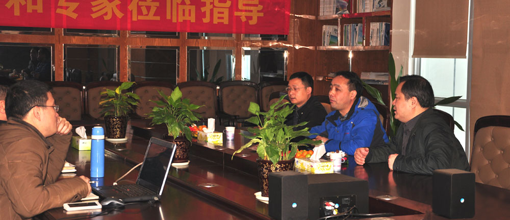 全國(guó)電磁計(jì)量技術(shù)委員會(huì)邵海明秘書(shū)長(zhǎng)在湖南省計(jì)量檢測(cè)研究院李慶先副院長(zhǎng)的陪同下，蒞臨銀河電氣指導(dǎo)工作