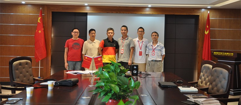 銀河電氣與摯新科技領導合影 銀河電氣與摯新科技領導合影