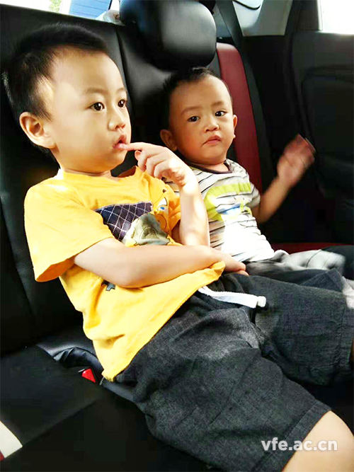 來自一位父親的漂流瓶 來自一位父親的漂流瓶