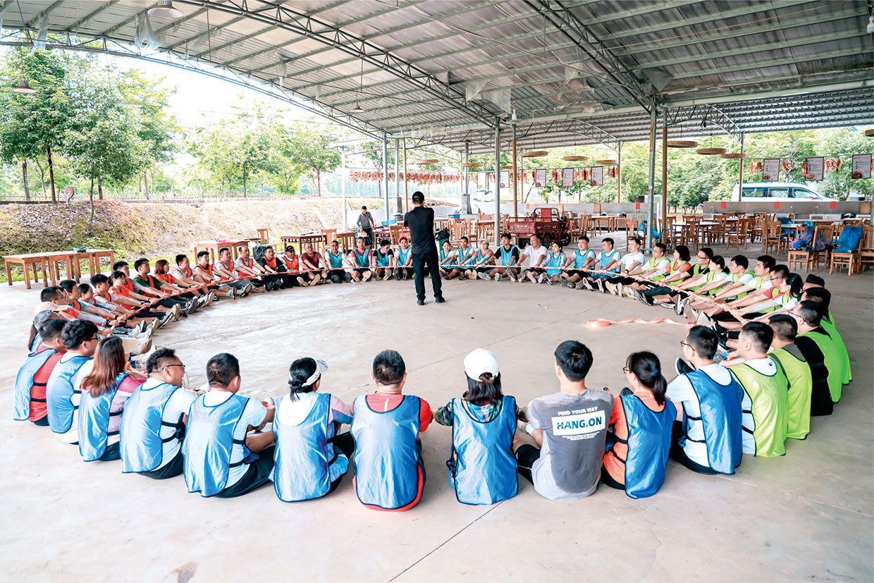 凝聚青春力量,奮斗最美時光——力量,力量,團隊力量 凝聚青春力量,奮斗最美時光——力量,力量,團隊力量