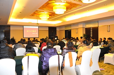 銀河電氣2012年度總結暨表彰大會在普瑞溫泉大酒店隆重舉行